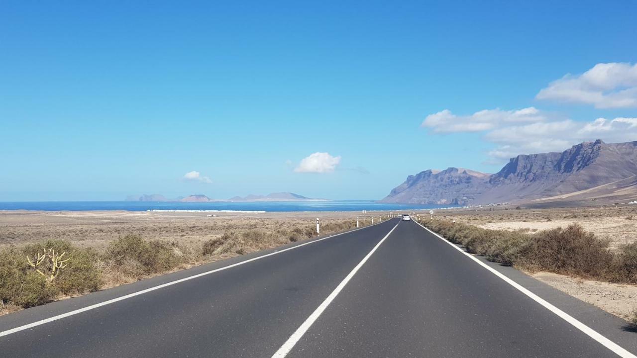 Salitre-1ª Linea De Mar Villa Famara Dış mekan fotoğraf